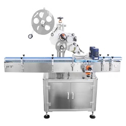 Flat labeling machine